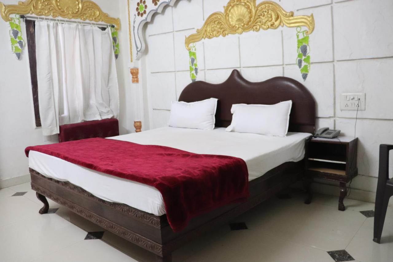 Hotel Royal Palace Chittorgarh Exterior foto