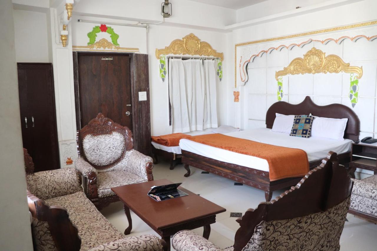 Hotel Royal Palace Chittorgarh Exterior foto